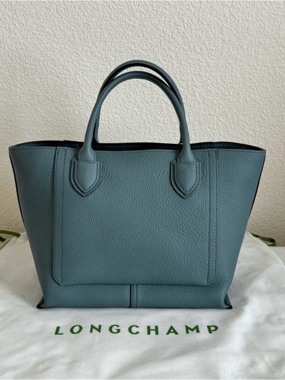 NEW - Longchamp Medium Mailbox Leather Tote Bag in Dusty Blue - Picture 2 of 12